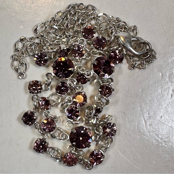 Avon SH signed silver tone purple rhinestone choker necklace - Picture 2 of 7